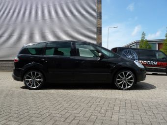 Ford met MAK Highlands 19 inch velgen