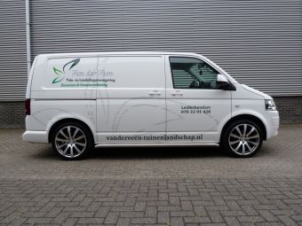 VW transporter 5 met 20 inch TN 4  velgen van Tomason 