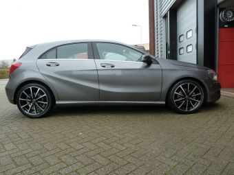 Borbet BL5 18 inch onder een Mercedes A