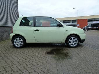 Borbet TC 14 inch velgen onder een VW Lupo