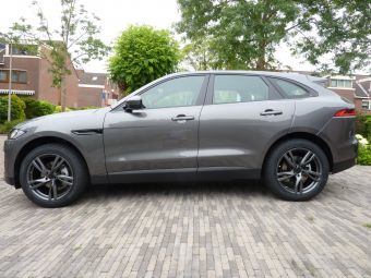 Jaguar F-PACE met MAK Stockholm Matt Titanium 20 inch