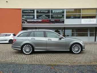 Mercedes C klasse met GMP Stellar zilver 18 inch velgen