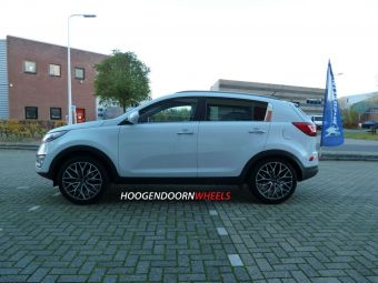 KIA SPORTAGE MET BORBET VELGEN TYPE DY 19 inch