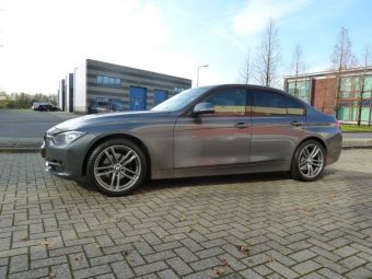 MILLE MIGLIA VELGEN MM034 Antraciet gepolijst 18 inch gemonteerd onder een BMW 3 serie F30 