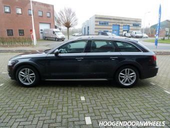 GMP DEDICATED AUDI ATOM 18 INCH ZILVER WINTERSETGEMONTEERD ONDER EEN AUDI winterset