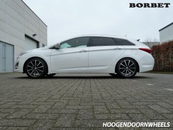 `Borbet BL 5 velgen in 18 inch gemonteerd onder een Hyundai I40 