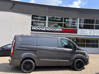 1AV ZX11T BLACK IN 18 INCH GEMONTEERD ONDER EEN FORD TRANSIT CUSTOM