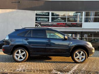 ALUTEC VELGEN GRIP IN 18 INCH SILVER GEMONTEERD ONDER EEN LEXUS RX