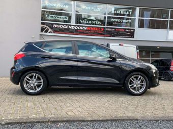 ALUTEC IKENU VELGEN GREY GLOSS IN 16 INCH GEMONTEERD ONDER EEN FORD FIESTA 