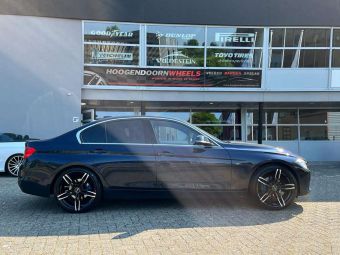 AVUS AC MB3 BLACK POLISHED IN 20 INCH GEMONTEERD ONDER EEN BMW 3 SERIE