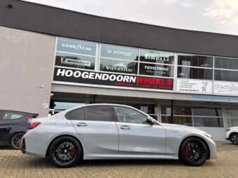 AVUS AC-MB4 BLACK IN 19 INCH GEMONTEERD ONDER EEN BMW 3 SERIE