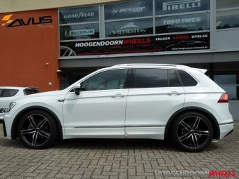 AVUS VELGEN AF6 20 INCG GEMONTEERD ONDER EEN VW TIGUAN IN 20 INCH .