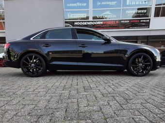 AVUS RACING AC-518 BLACK IN 19 INCH GEMONTEERD ONDER EEN AUDI