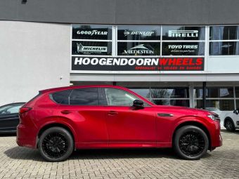 AXE CF2 BLACK IN 20 INCH GEMONTEERD ONDER EEN MAZDA CX-60