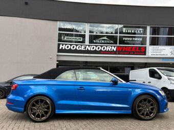 AXXION X1 REACHER IN 19 INCH GEMONTEERD ONDER EEN AUDI A3