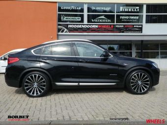 BORBET VELGEN BLX 20 INCH ZWART GEPOLIJST INCL TPMS SENSOREN ZWART GEMONTEERD ONDER EEN BMW X4