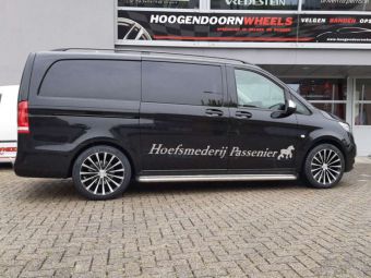 BORBET BLX ZWART GEPOLIJST IN 19 INCH VELGEN GEMONTEERD ONDER EEN MERCEDES VITO