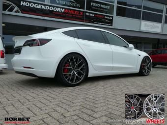 BORBET VELGEN BY ANTRACIET GEPOLIJST BREEDSET 21 INCH GEMONTEERD ONDER EEN TESLA MODEL 3