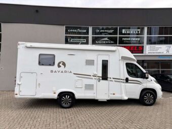 BORBET CW5 MISTRAL ANTHRACITE POLISHED IN 16 INCH GEMONTEERD ONDER EEN CAMPER DUCATO