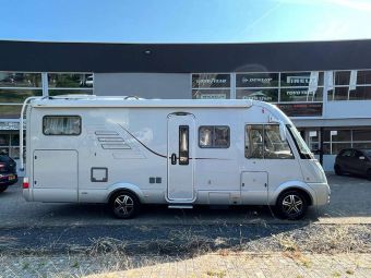 BORBET CWD BLACK POLISHED IN 16 INCH GEMONTEERD ONDER EEN FIAT DUCATO