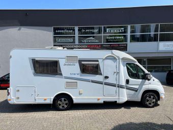 BORBET CWD ANTHRECITE POLISHED IN 15 INCH GEMONTEERD ONDER EEN FIAT DUCATO