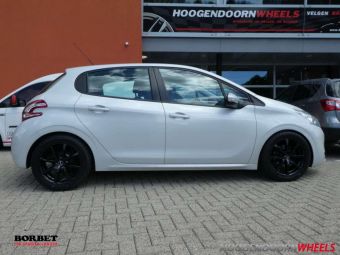 BORBET VELGEN BL-4 ZWART IN 16 INCH GEMONTEERD ONDER EEN PEUGEOT 208 