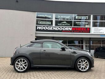 BORBET N SILVER IN 17 INCH GEMONTEERD ONDER EEN MINI COUPE