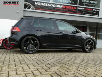 BORBET A ZWART GEPOLIJST IN 19 INCH GEMONTEERD ONDER EEN VOLKSWAGEN GOLF 7 