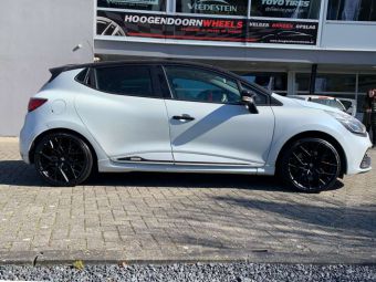 BORBET VELGEN BY MATT BALCK IN 18 INCH INCH GEMONTEERD ONDER EEN RENAULT CLIO RS 