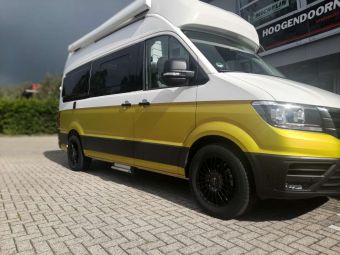 BORBET VELGEN CW3 BLACK IN 18 INCH GEMONTEERD ONDER EEN VW CRAFTER II CAMPER 