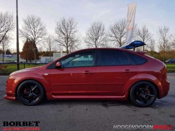 BORBET VELGEN TL ZWART 17 INCH MET WINTERBANDEN FORD FOCUS