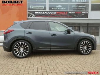 BORBET VELGEN BLX ZWART GEPOLIJST 20 INCH ONDER EEN MAZDA CX-5