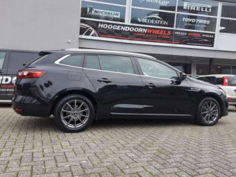 BORBET BL5 VELGEN 16 INCH METAL GREY GEMONTEERD ONDER EEN RENAULT MEGANE