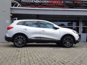 BORBET VELGEN W BLACK POLISHED IN 19 INCH GEMONTEERD ONDER EEN RENAULT KADJAR 