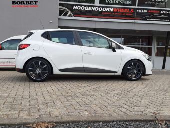 BORBET VELGEN LV-4 ZWART IN 17 INCH GEMONTEERD ONDER EEN RENAULT CLIO 