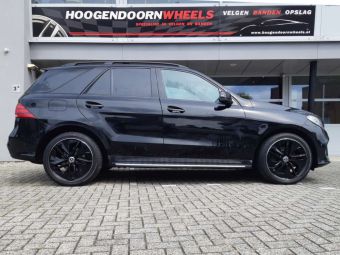 BORBET VELGEN TX 21 INCH ZWART GEPOLIJST GEMONTEERD ONDER EEN MERCEDES GLE