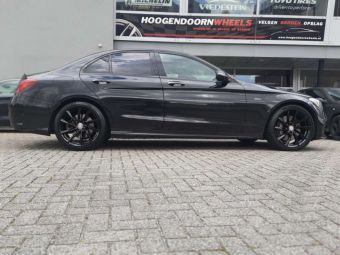 BORBET VELGEN VTX IN 19 INCH BREEDSET GEMONTEERD ONDER EEN MERCEDES C450 KLASSE AMG 