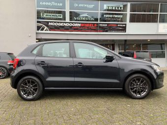 BORBET VELGEN W ANTRACIET 15 INCH GEMONTEERD ONDER EEN VOLKSWAGEN POLO 