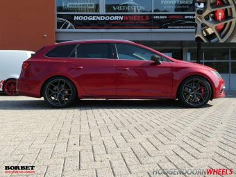 BORBET VELGEN Y ANTRACIET IN 19 INCH GEMONTEERD ONDER EEN SEAT LEON CUPRA MET BREMBO REMMEN 