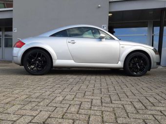 BORBET Y VELGEN BLACK IN 17 INCH GEMONTEERD ONDER EEN AUDI TT 