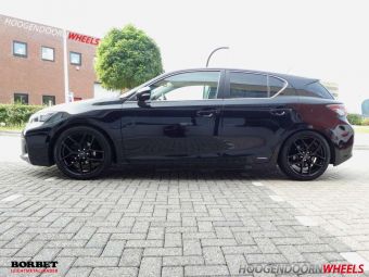 BORBET Y BLACK IN 18 INCH GEMONTEERD ONDER EEN LEXUS CT 200H 