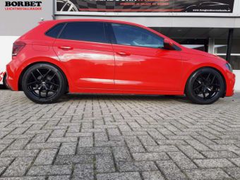 BORBET VELGEN Y BLACK GEMONTEERD IN 17 INCH GEMONTEERD ONDER EEN VW POLO