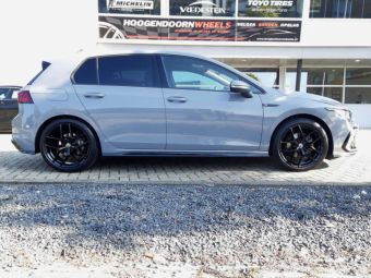 BORBET VELGEN Y BLACK IN 18 INCH GEMONTEERD ONDER EEN VW GOLF