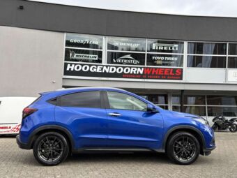 BORBET W MISTRAL ANTHRACITE IN 17 INCH GEMONTEERD ONDER EEN HONDA HR-V