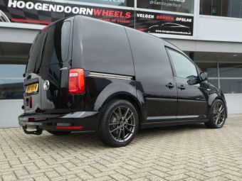 BORBET VELGEN W MISTRAL ANTHRACITE IN 17 INCH GEMONTEERD ONDER EEN VOLKSWAGEN CADDY 