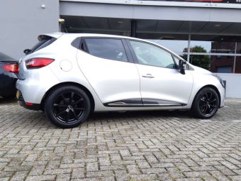 BORBET VELGEN LV4 BLACK IN 16 INCH GEMONTEERD ONDER EEN RENAULT CLIO