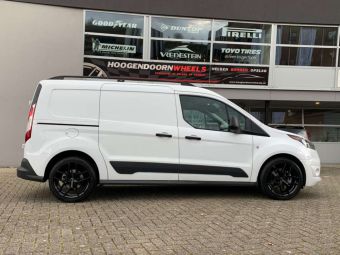 BORBET VELGEN Y GLOSSY BLACK IN 18 INCH GEMONTEERD ONDER EEN FORD TRANSIT CONNECT 