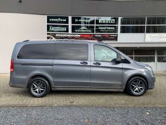 BORBET VELGEN Z MATT GRIJS IN 17 INCH GEMONTEERD ONDER EEN MERCEDES VITO