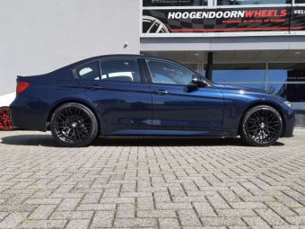 BREYTON VELGEN SPIRIT R BLACK IN BREEDSET 19 INCH GEMONTEERD ONDER EEN BMW 3 SERIE