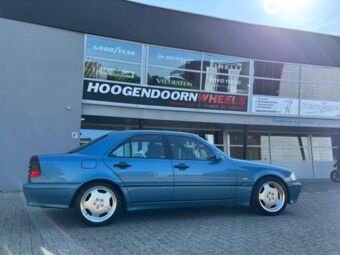 CARBONADO WHEELS RETRO SILVER LIP POLISHED IN 17 INCH GEMONTEERD ONDER EEN MERCEDES C-KLASSE